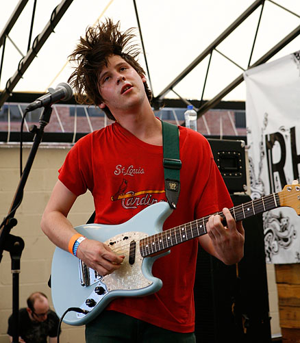 Wavves Cover Sonic Youth. 
