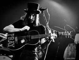 Mad Mackerel Music Blog.