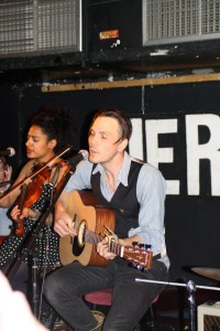 Live Review: Simone Felice. 