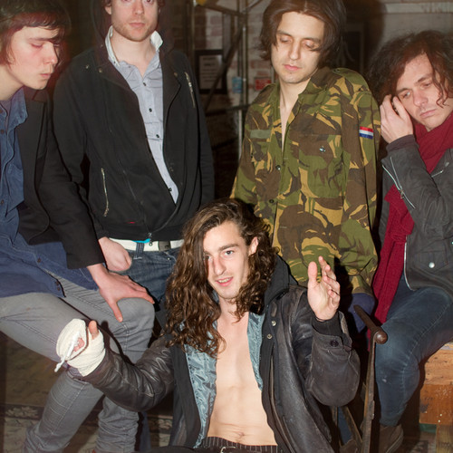 Introducing >>> Teenage Mothers